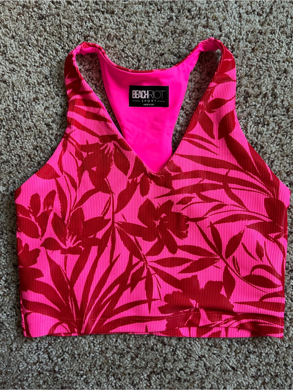 NWOT Beach Riot Sport Barbiecore Hot Pink & Red Tropical Sports Bra